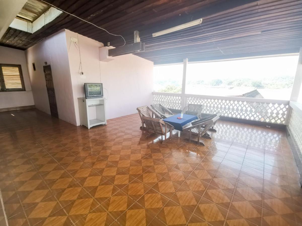 Manilath Guesthouse بان هواياكساي المظهر الخارجي الصورة